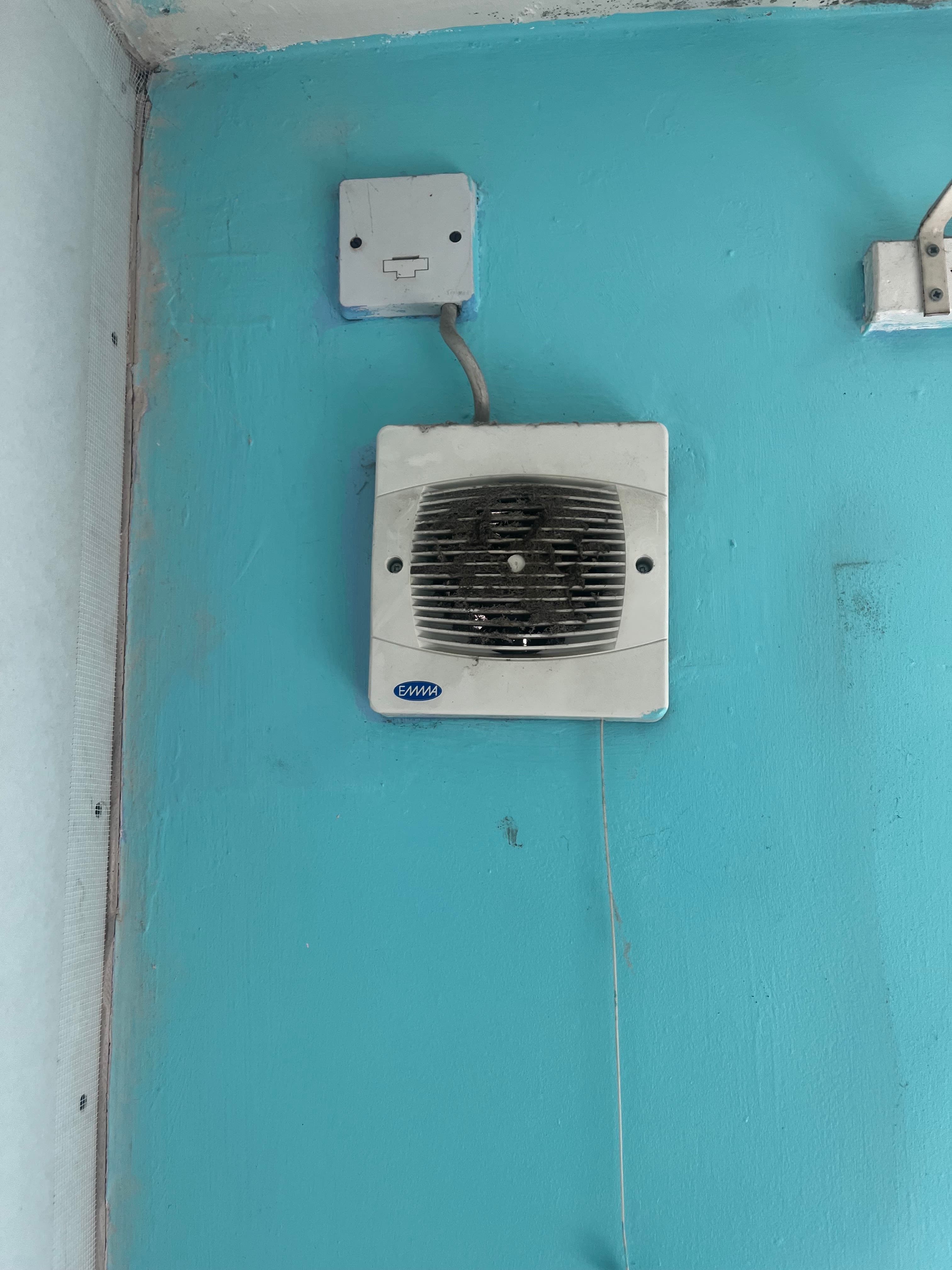 A Fixed Extractor Fan Has Stopped: What to Ask an Electrician in Leeds